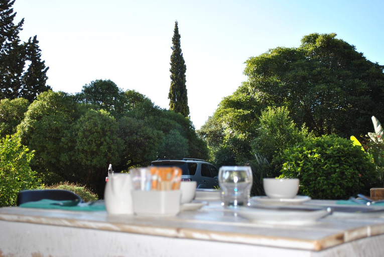 Food & Drinks 5, Roundhouse Guesthouse, Cape Winelands