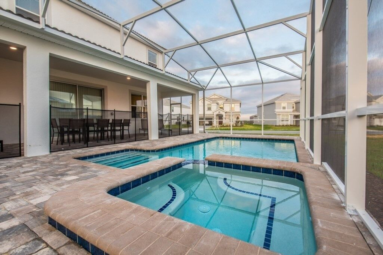 Others 4, 9000hs 10 Bedroom Villa by RedAwning, Polk