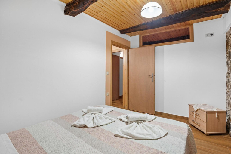 Bedroom 4, Maria's House with View in Kambos, Crete