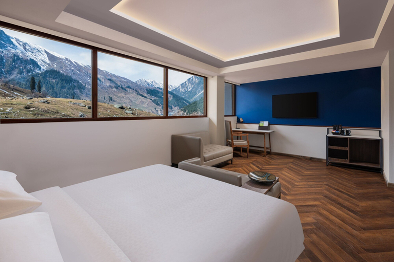 Bedroom 2, Four Points By Sheraton Sonmarg Resort, Ganderbal