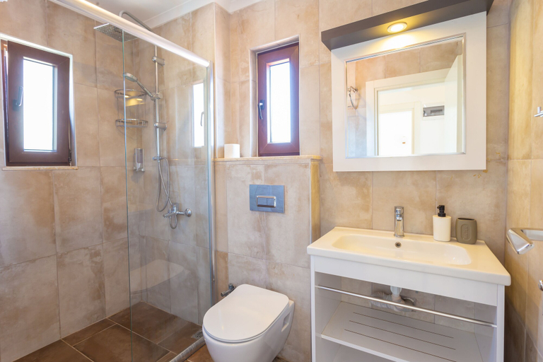 Bathroom 5, Sea Garden Kaş Hotel, Kaş