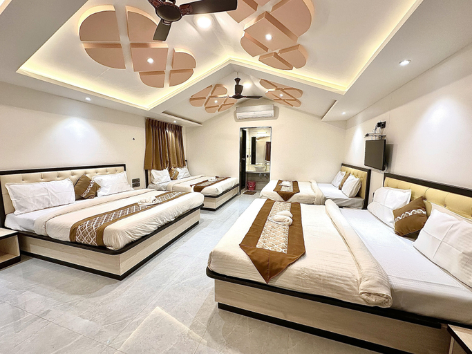 Others, Hollywood Palace Resort, Satara
