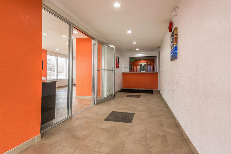 Public Area 3, Motel 6 Schenectady, NY, Albany