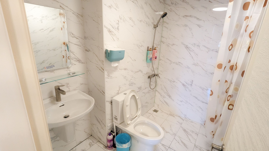 Bathroom 4, Yun He Homestay, Yulin