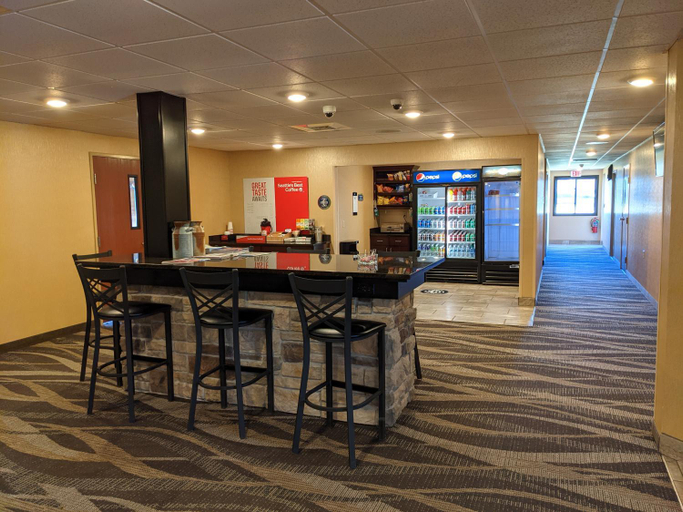 Public Area 2, Cobblestone Inn & Suites - Merrill, Lincoln