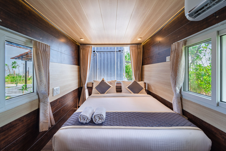 Bedroom 4, Dusk and Dawn Beach Resort, Ramanathapuram