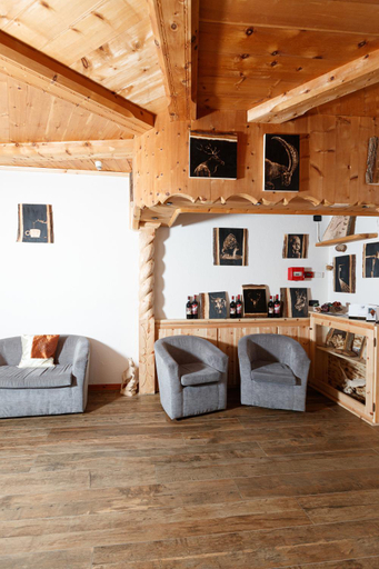 Public Area 2, Hotel Villa Rina, Sondrio