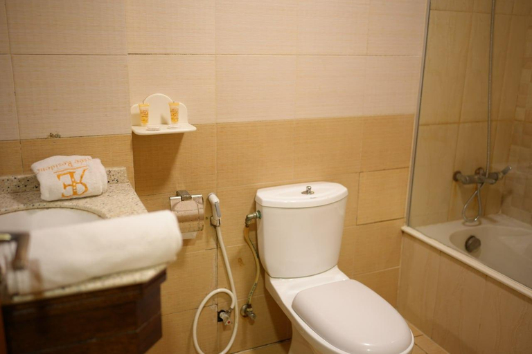 Bathroom 4, Elysee Residence, Beirut