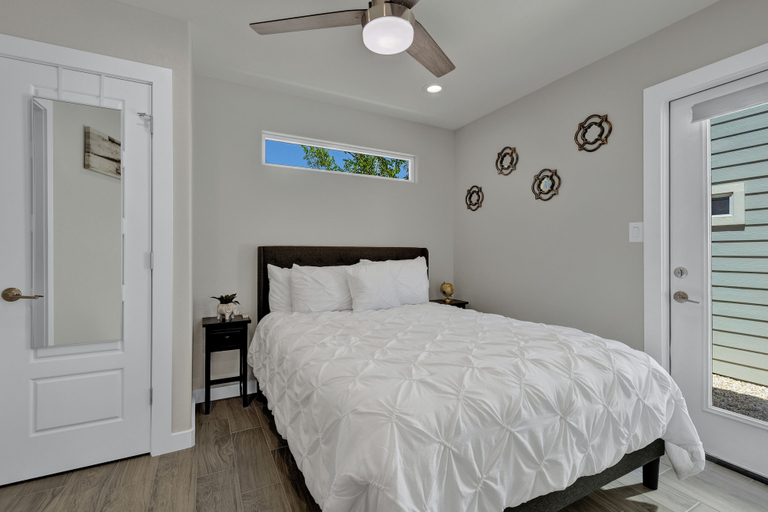 Bedroom 4, Orange Door Casita - Couple's Retreat, Gillespie