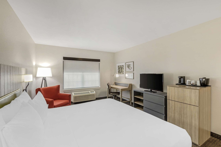 Bedroom 14