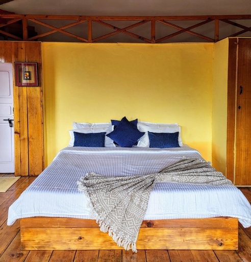 Bedroom 3, Hartola Panorama Cottage, Nainital