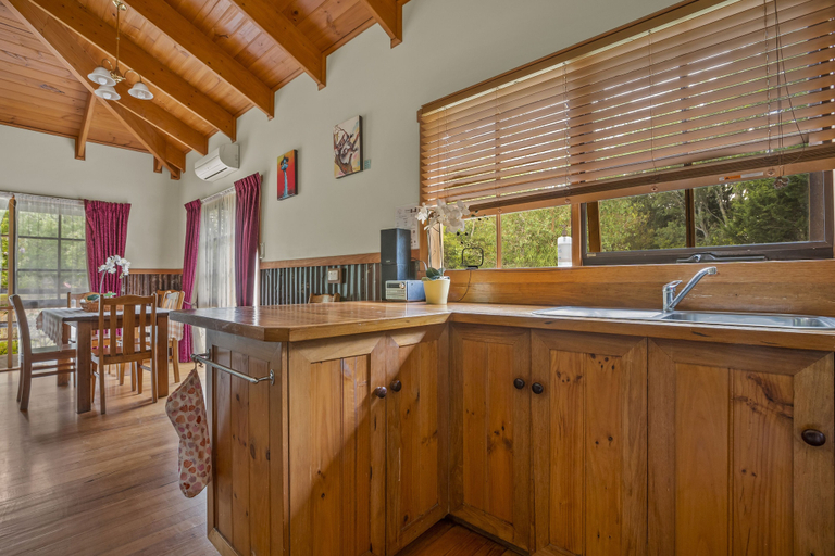 Others 5, StayAU Conifer Cottage Lakeside Haven, Yarra Ranges - North