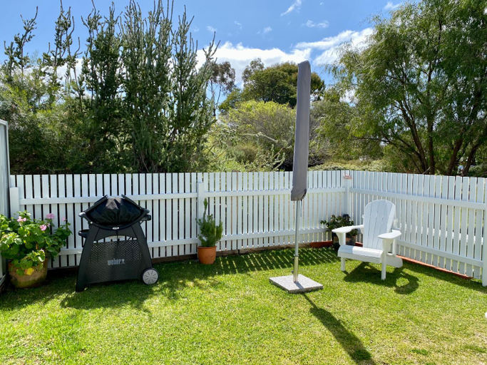 Others 3, EcoLuxe, Busselton