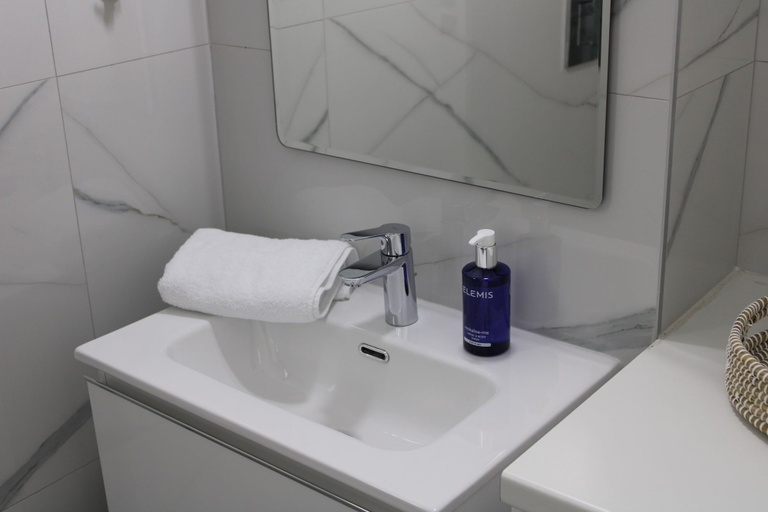 Bathroom 4, Hypnos Residence