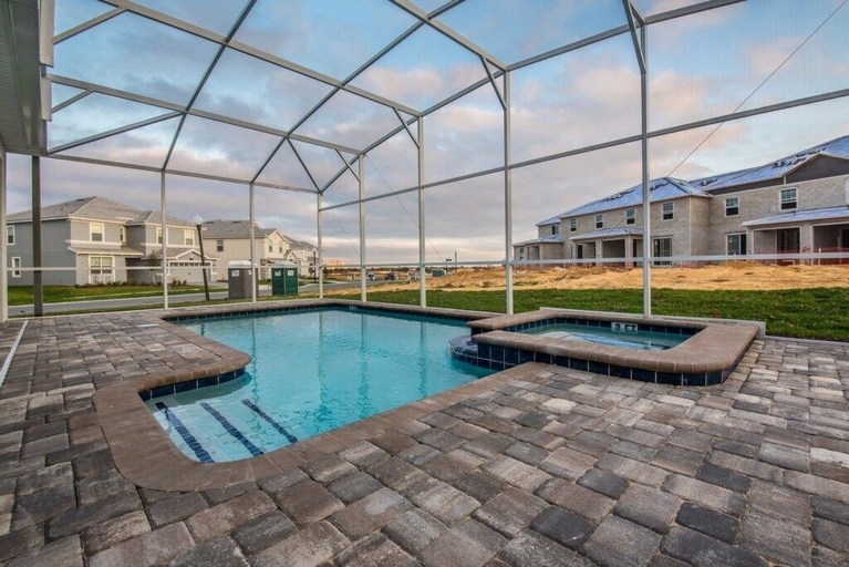 Others 3, 9000hs 10 Bedroom Villa by RedAwning, Polk