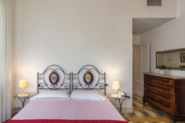 Bedroom 2, Hotel Villa Edera, Lucca