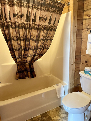 Bathroom 4, Badlands Frontier Cabins, Pennington