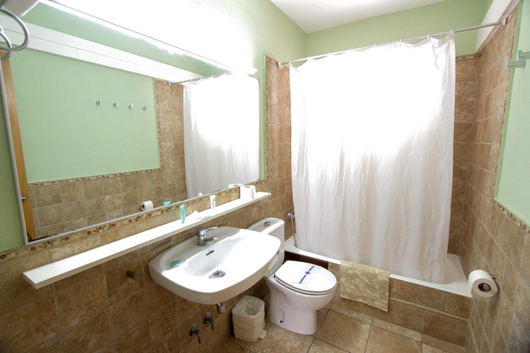 Bathroom 4, Galdana Gardens, Baleares