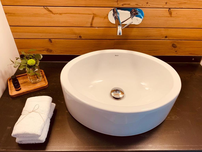 Bathroom 4, Hotel EN, Lleida