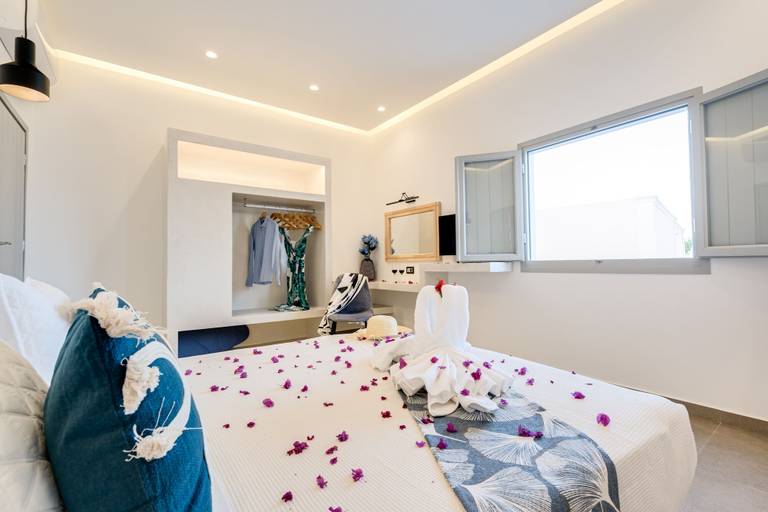 Bedroom 2, Tiara Suites, South Aegean
