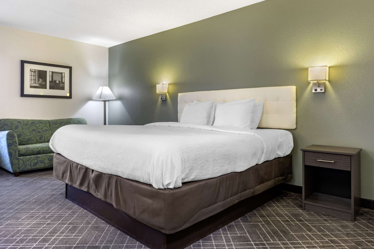 Bedroom 3, Quality Inn Spartanburg Northwest, Spartanburg