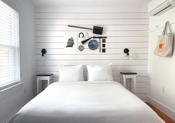 Bedroom 2, Salt House Inn, Barnstable