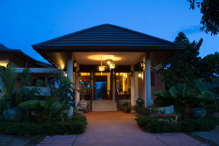 Public Area 2, Sabaidee Valley Resort, Paksong