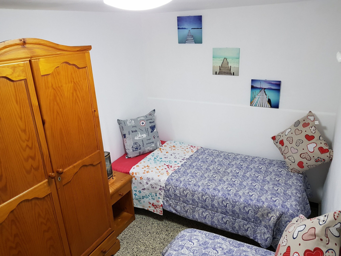 Bedroom 2, Bed and Breakfast by the Sea, Las Palmas