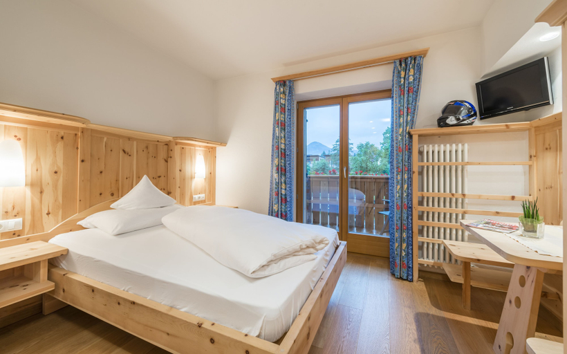 Bedroom 3, Hotel Jonathan, Bolzano