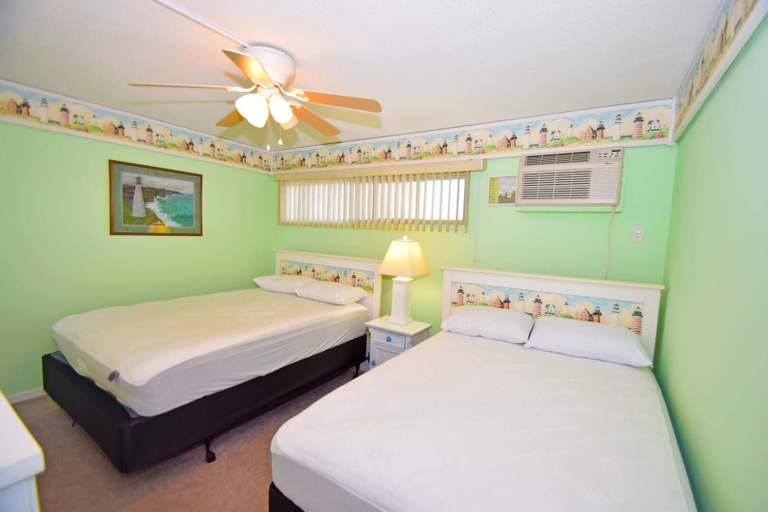 Room 5, Beachmark 3F - 1 Bedroom Condo by RedAwning, Worcester