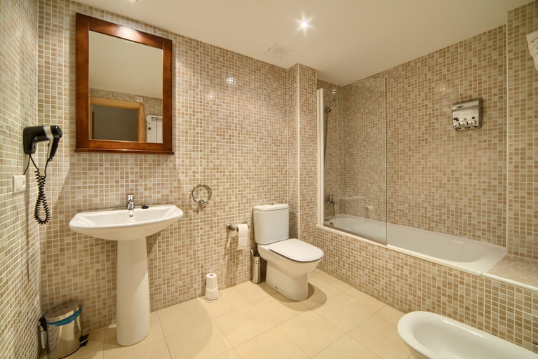 Bathroom 3, Apartamentos Rurales Sierra de Gudar, Teruel