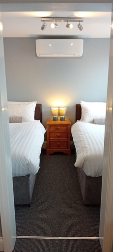 Bedroom 2, Home and Away Guesthouse, East Riding of Yorkshire