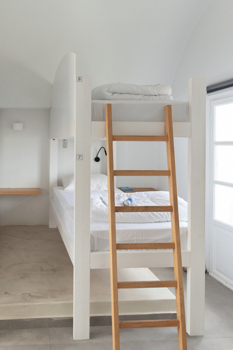 Bedroom 4, Central Oia Hostel, South Aegean