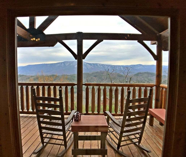 Others 5, Extravagant View, Sevier