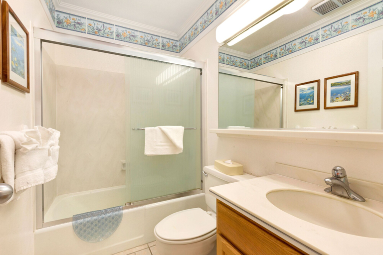 Bathroom 3, Castle at Kona Reef, Hawaii