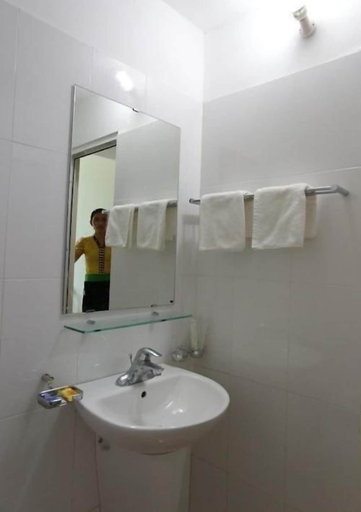 Bathroom, Agri Hotel Dien Bien Phu - by Bay Luxury, Điên Biên Phủ