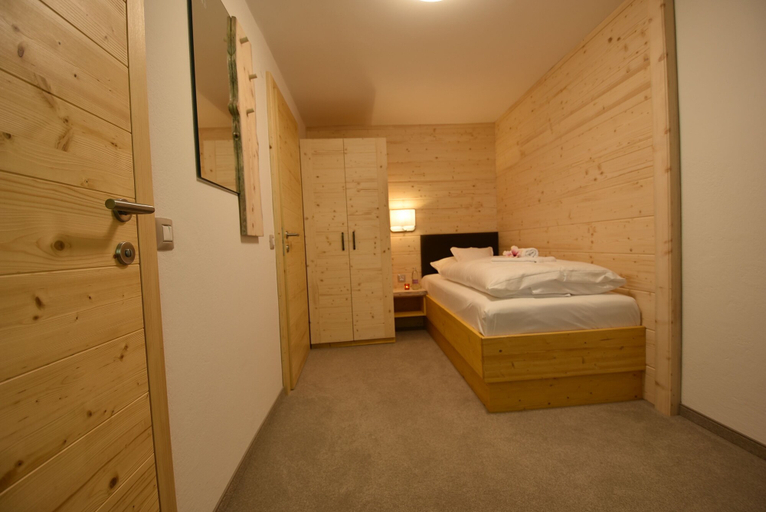 Bedroom 2, PRIVILLAGE STARE - B&B, Villa and Chalet Resort, Bohinj