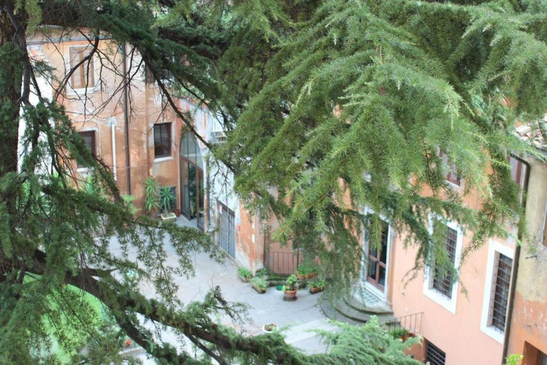 Others 5, Appartamento Esquilino di Yan, Rome