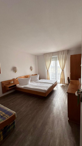 Bedroom 3, Hotel Hirschberg, Rhein-Neckar-Kreis
