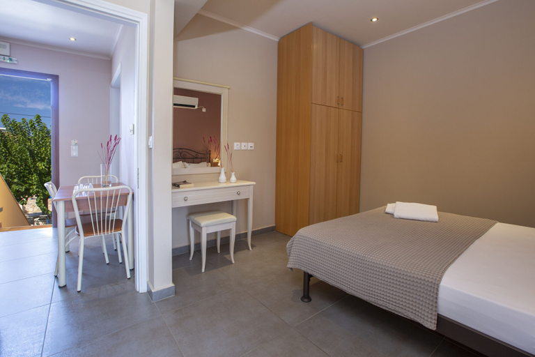 Bedroom 4, Villa Vita Holidays Apartments, Studios and Maisonettes, Ionian Islands