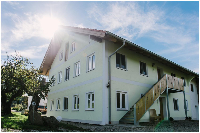 Gastehaus Niedermeierhof, Ebersberg