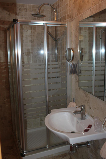 Bathroom 2, Hotel Pev A Escrita, Ciudad Real