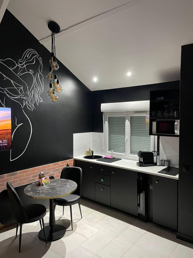 Others 5, Luxe and Spa, Seine-et-Marne