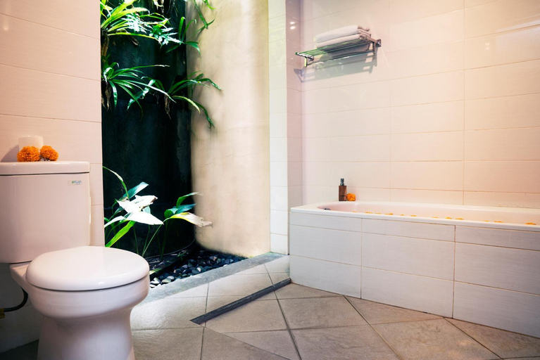 Bathroom 21