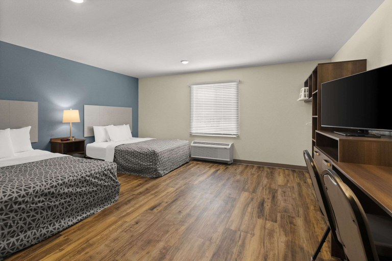 Bedroom 2, Woodspring Suites Bowling Green I-65, Warren
