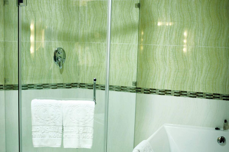 Bathroom 5, Panorama Hotel, Manama