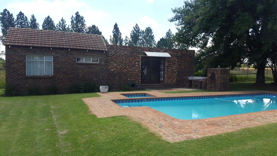 Sport & Beauty 2, House, Cottage and Contractors Manor, Sedibeng