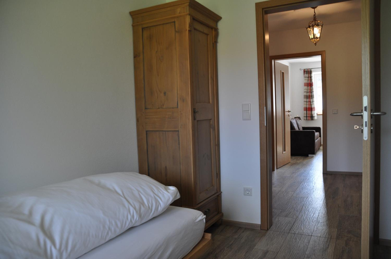 Bedroom, Gastehaus Niedermeierhof, Ebersberg