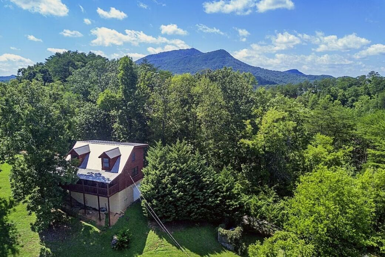 Others 5, A Place in Time, Sevier