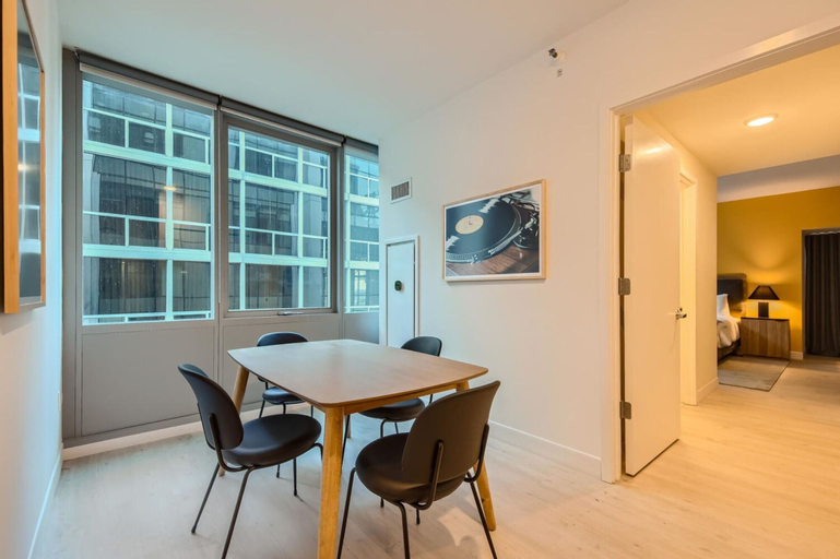 Dining Room 7